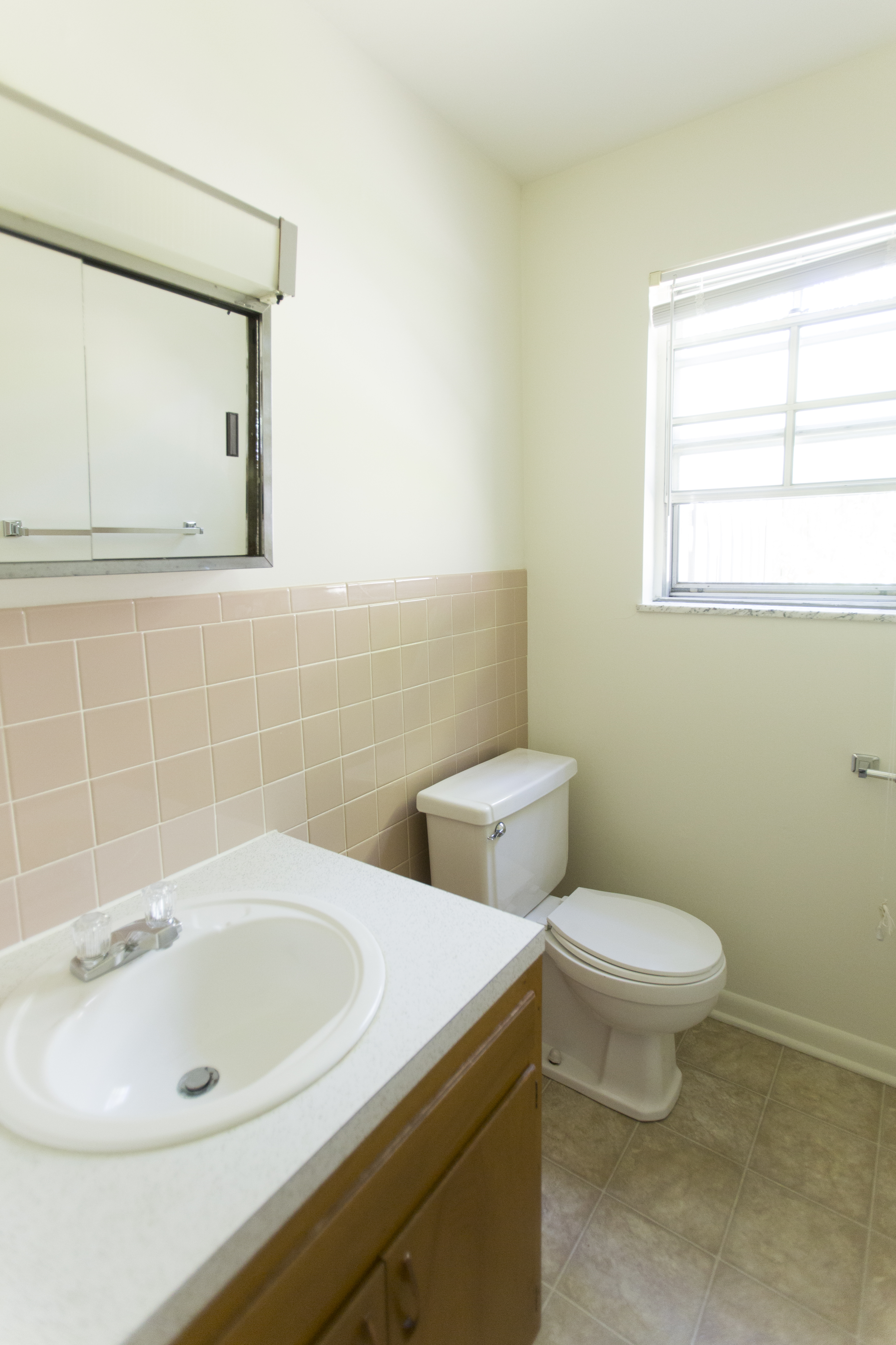 Three Bedroom Photos Colonial East Apartments